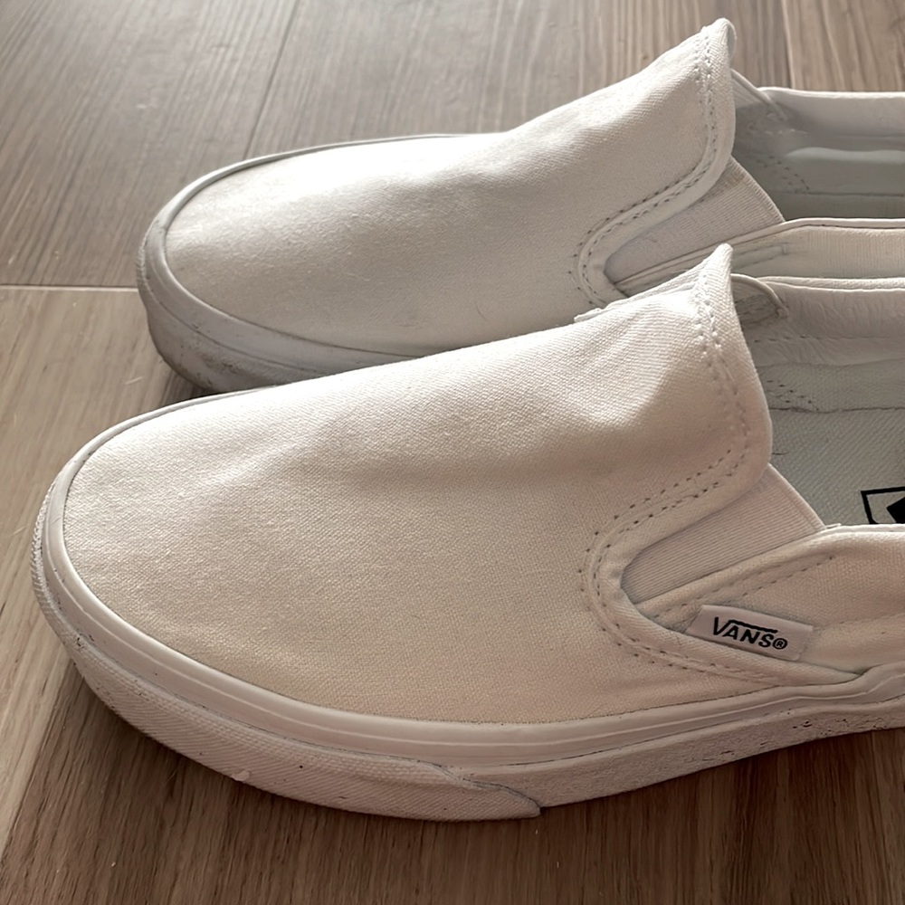 VANS White size 8.5